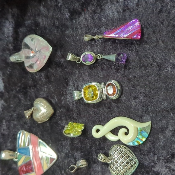 Unbranded Lot of Necklace Pendants - Mixed Media - Picture 4 of 6